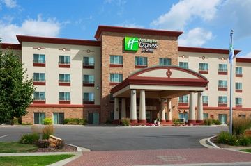 Holiday Inn Express and Suites Wausau