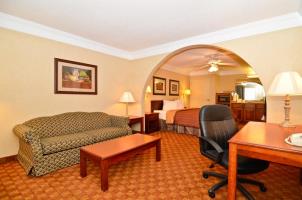 Best Western Hawkinsville Inn AND Suites