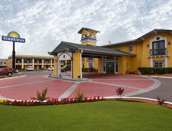 DAYS INN TULSA AIRPORT