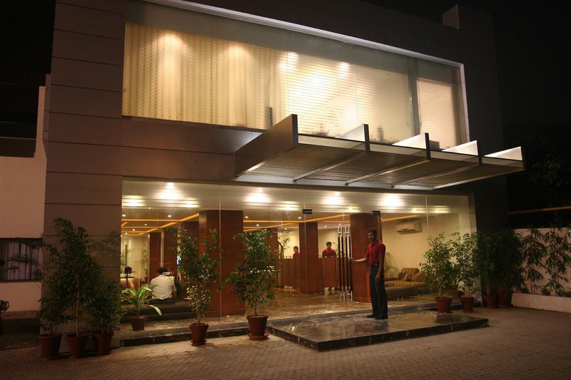 HOTEL ONE - THE MALL LAHORE