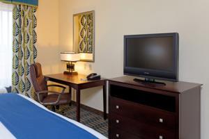 HOLIDAY INN EXPRESS HOTEL & SUITES ANDALUSIA