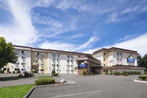 DAYS INN & SUITE LACEY