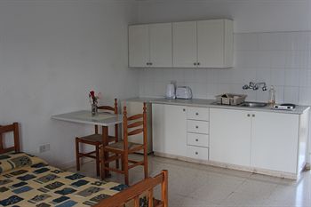 Fotos del hotel - LEFKI TREE TOURIST APARTMENTS