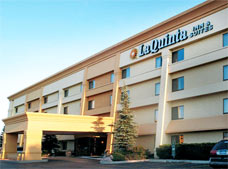 LA QUINTA INN AND SUITES CHICAGO - GURNEE