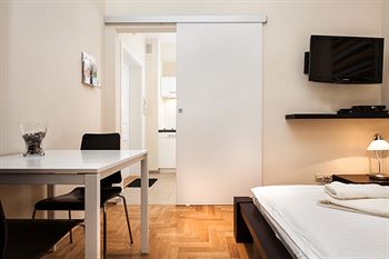 Fotos del hotel - VENETIAN HOUSE COURTYARD APARTMENTS