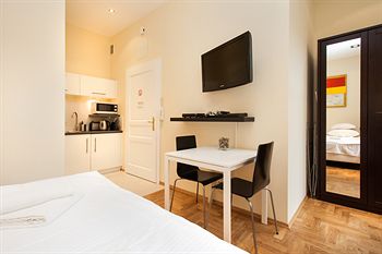 Fotos del hotel - VENETIAN HOUSE COURTYARD APARTMENTS