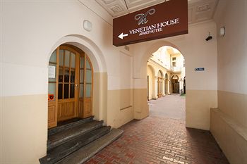 Fotos del hotel - VENETIAN HOUSE COURTYARD APARTMENTS