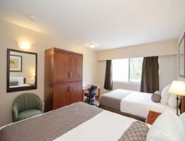 Travelodge Vancouver Lions Gate