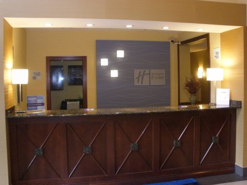 Holiday Inn Express and Suites Pleasant Prairie Ke