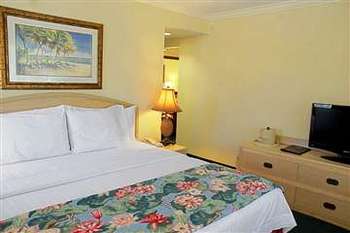 Marriott Courtyard Naples