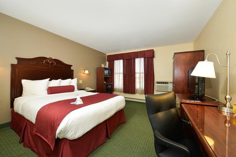 BEST WESTERN THE HOTEL CHEQUAMEGON