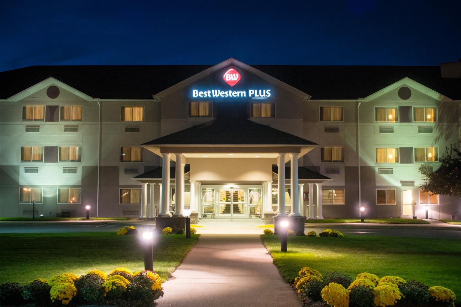 BEST WESTERN PLUS EXECUTIVE COURT INN & CONFERENCE CENTER