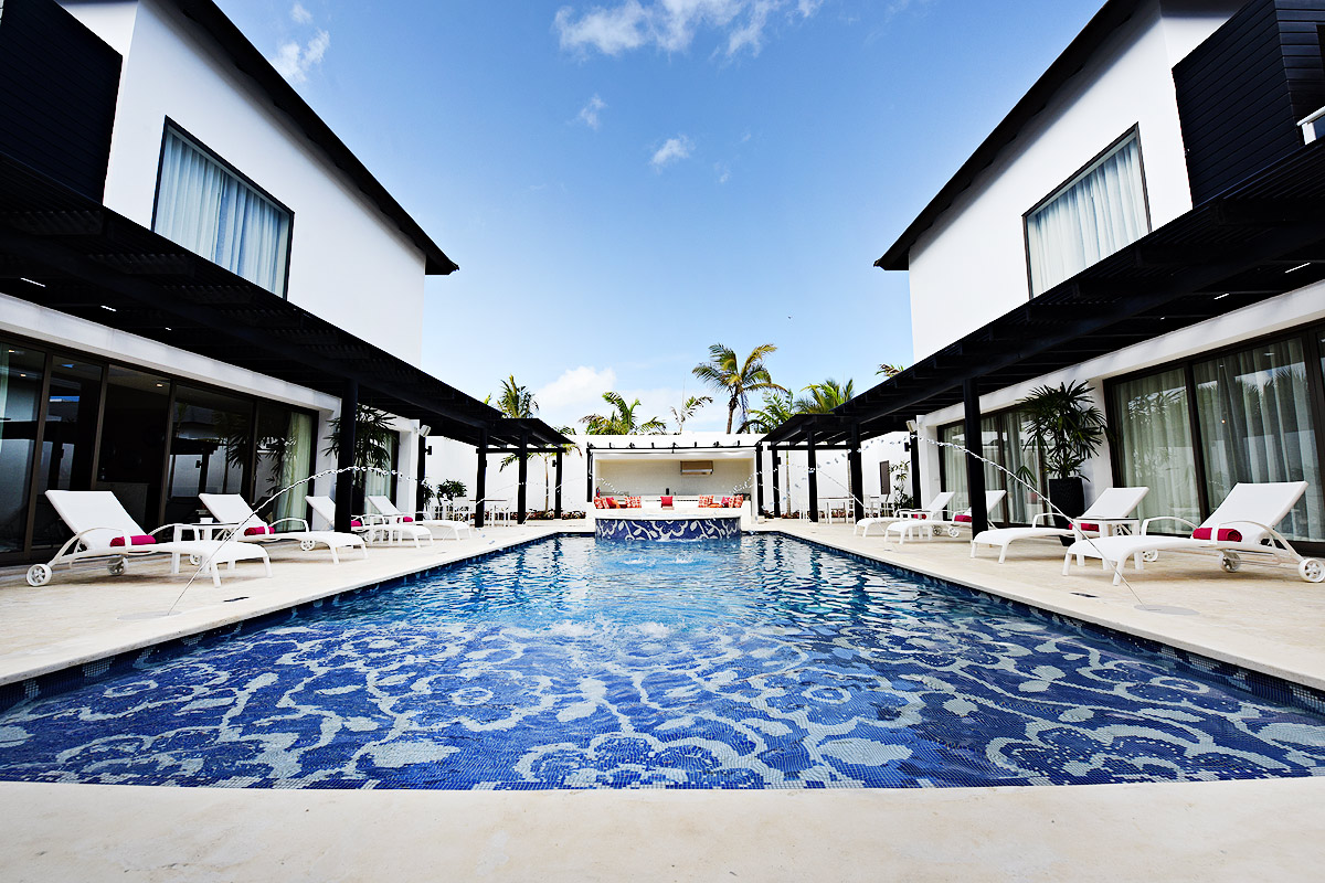 Hotel CHIC PUNTA CANA BY ROYALTON ALL INCLUSIVE RESORT ... Hotel CHIC PUNTA CANA BY ROYALTON ALL INCLUSIVE RESORT ... on Chic By Royalton All Exclusive Resort - All Inclusive
id=63573