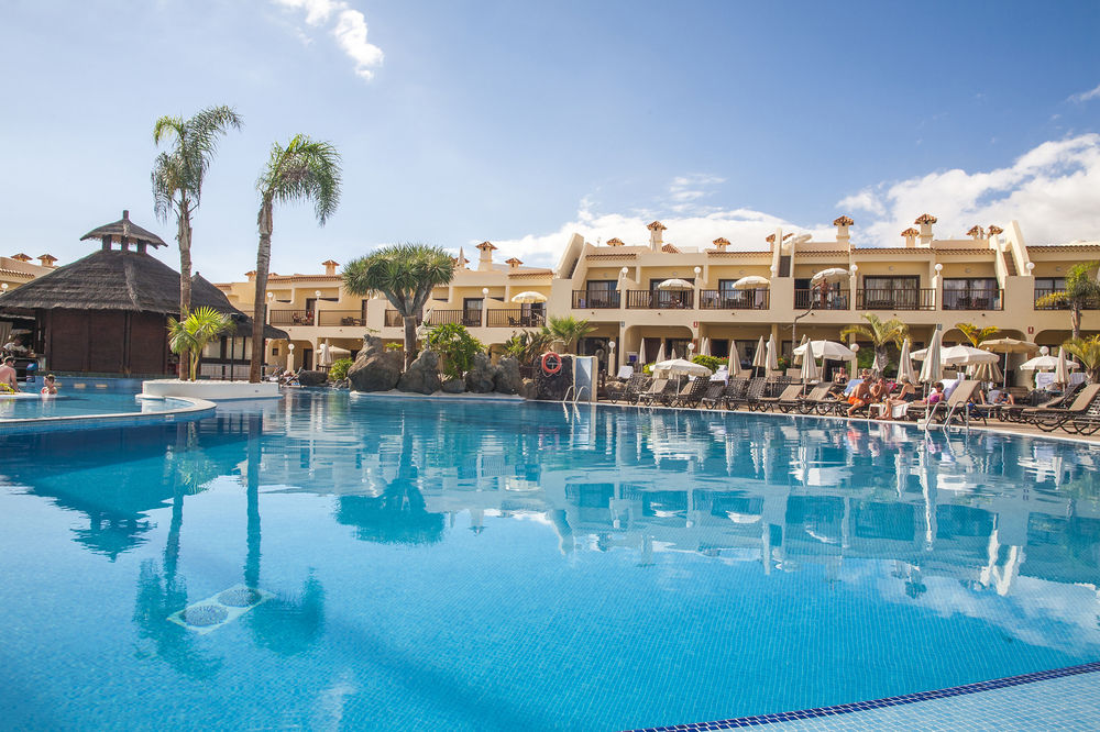 Royal Sunset Beach Club