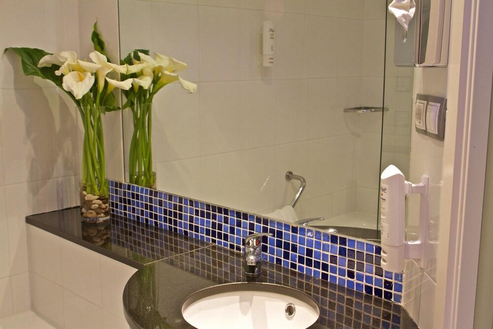 Fotos del hotel - Holiday Inn Express Campo De Gibraltar - Barrios