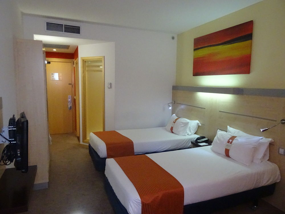 Fotos del hotel - Holiday Inn Express Barcelona - Sant Cugat, an IHG Hotel