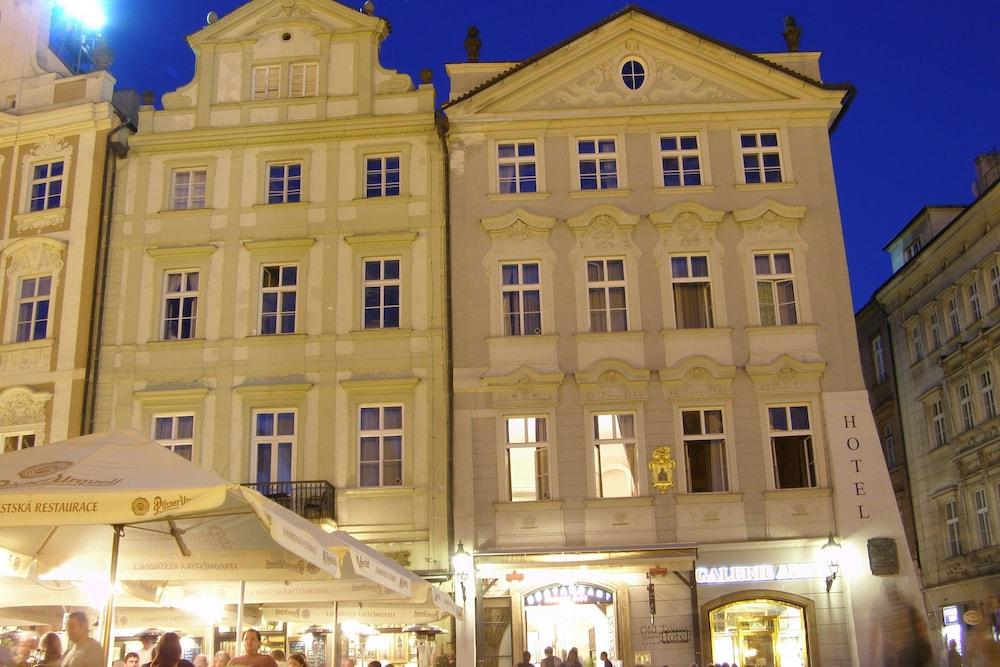 Fotos del hotel - OLD TOWN SQUARE HOTEL & RESIDENCE