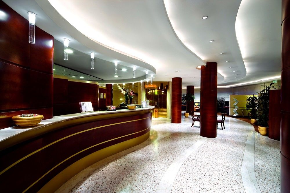 Fotos del hotel - UNAHOTELS CUSANI MILANO