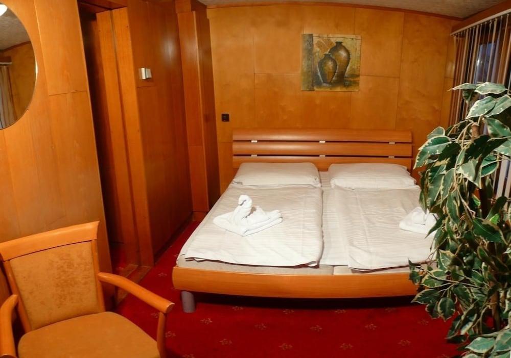 Fotos del hotel - Botel Albatros