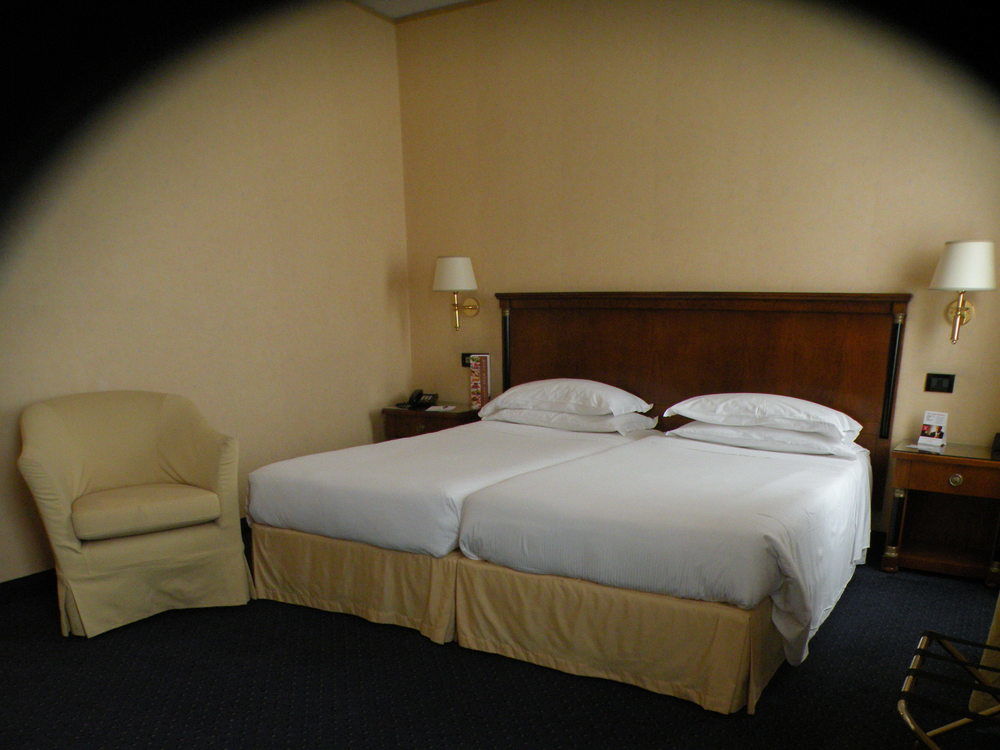 Fotos del hotel - RAMADA NAPLES CITY CENTER