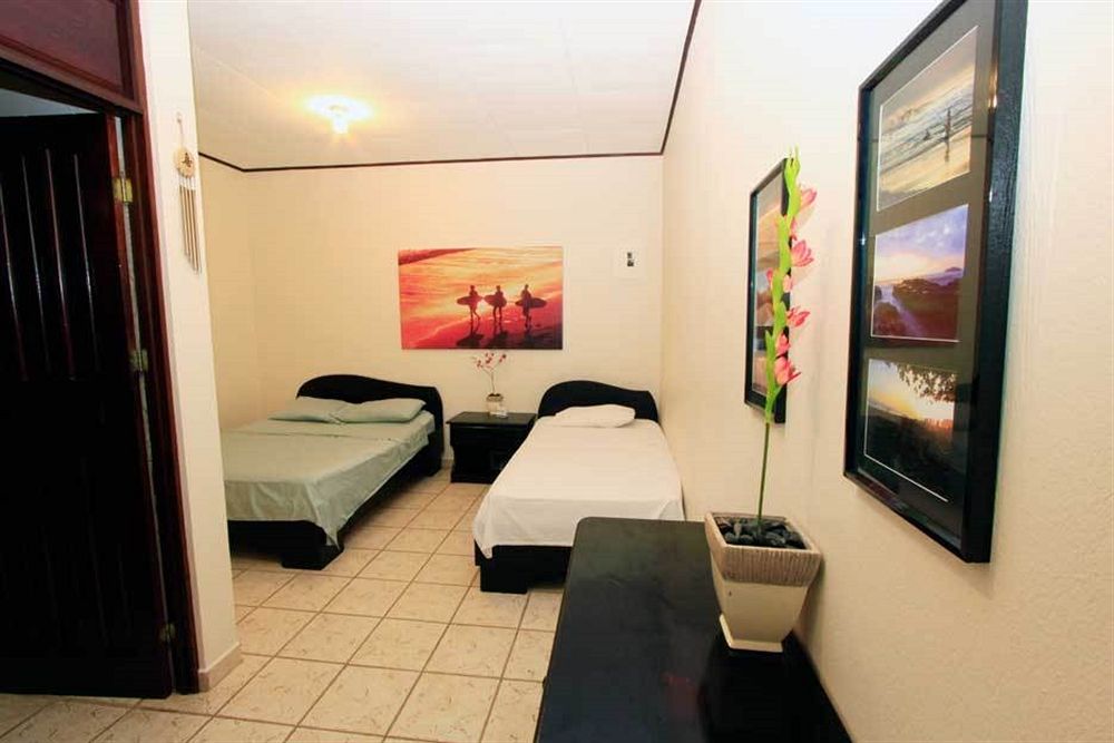 Blue Palm Hotel