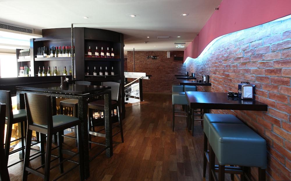 Fotos del hotel - Ramada by Wyndham Abu Dhabi Downtown