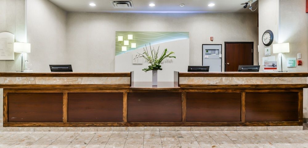 HOLIDAY INN KITCHENER-WATERLOO CONF. CTR.