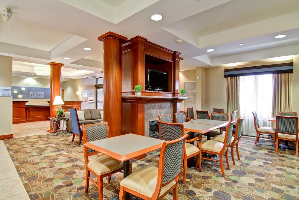 HOLIDAY INN EXPRESS HOTEL AND SUITES GUELPH