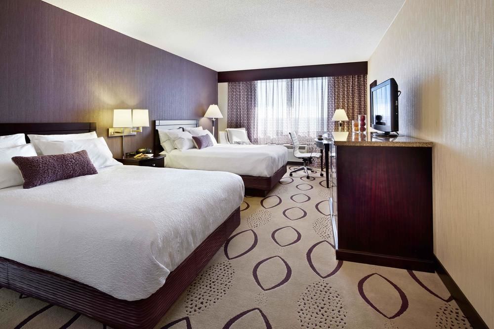 RADISSON HOTEL BROOKLYN CENTER
