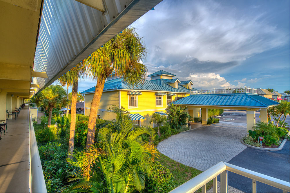 Naples Garden Inn