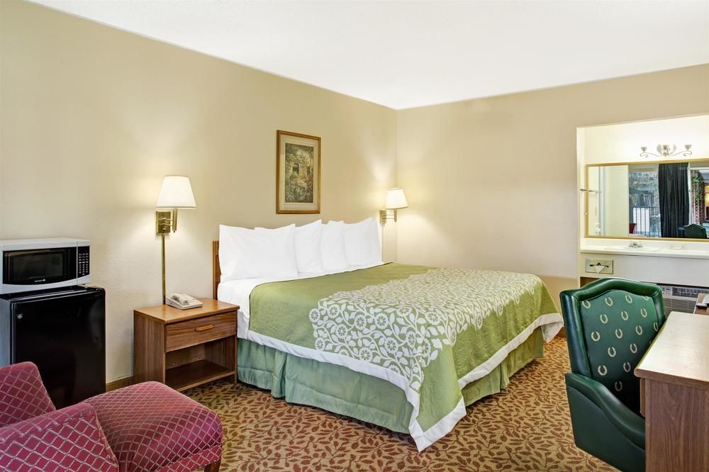 DAYS INN OGDEN
