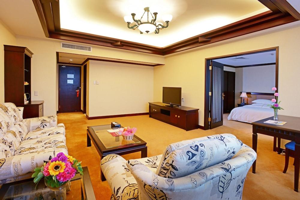 Fotos del hotel - NEW CENTURY HOTEL