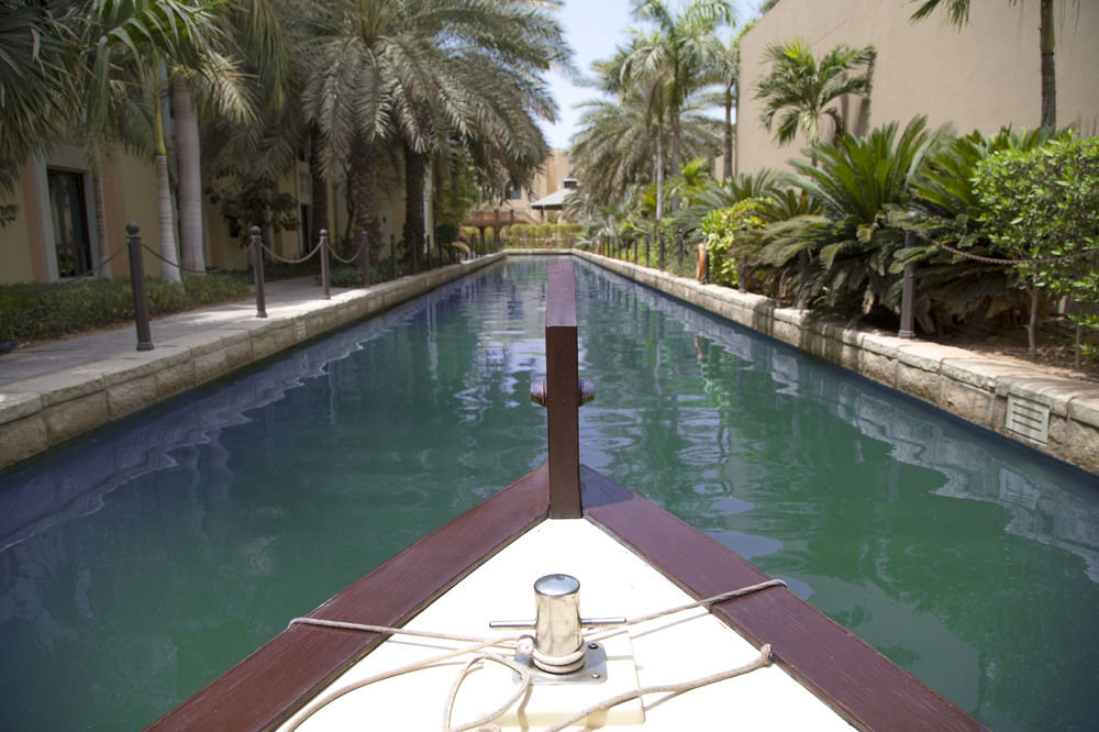 Fotos del hotel - Shangri-La Hotel Apartments Qaryat Al Beri