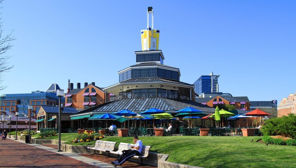 Pier 5 Hotel Baltimore; Curio Collection by Hilton