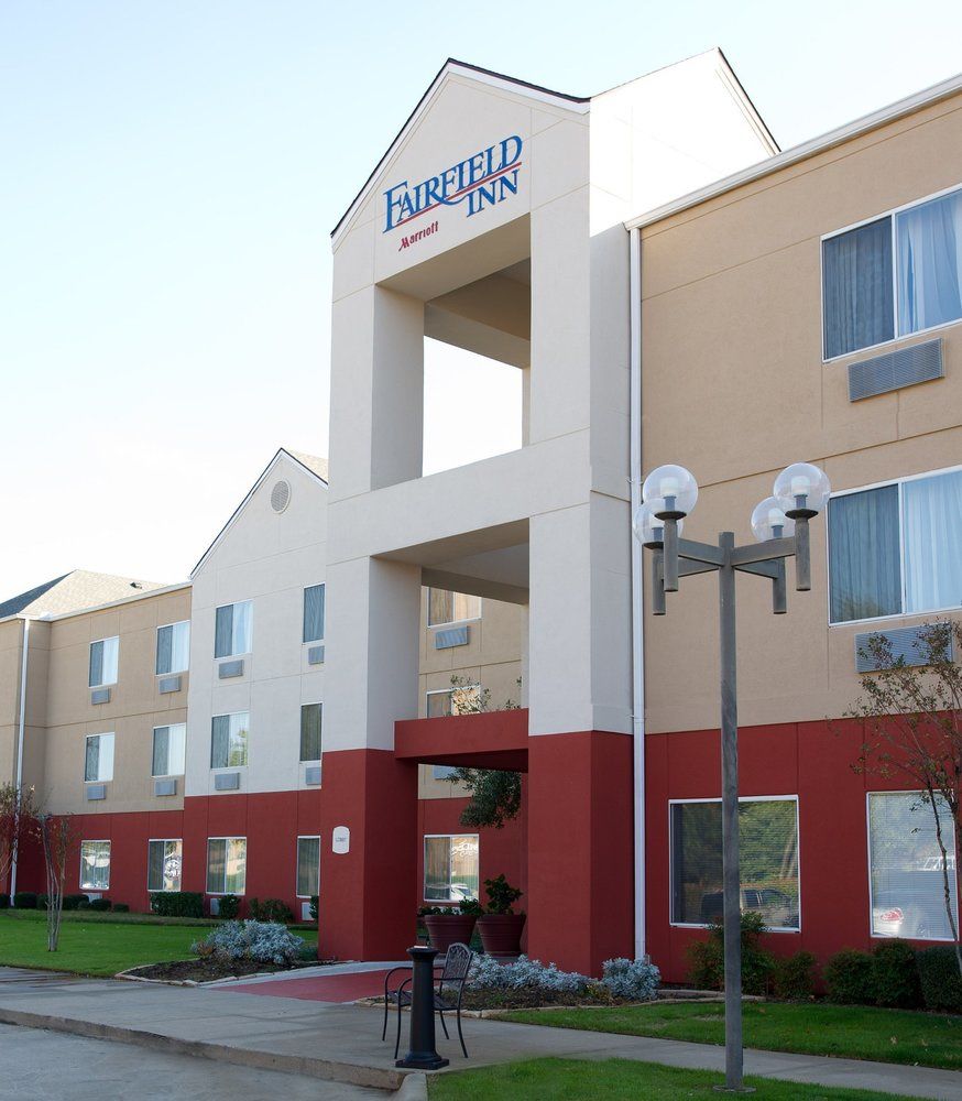 Fairfield Inn & Suites by Marriott Arlington Six Flags