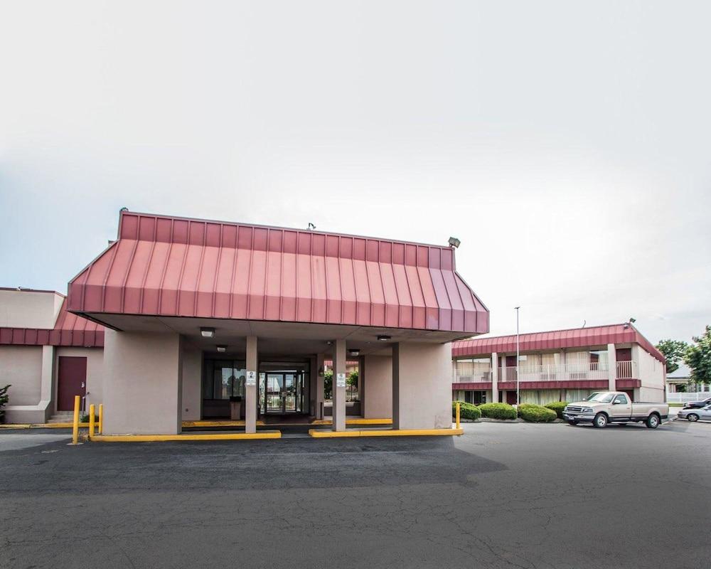 Red Roof Inn Reading