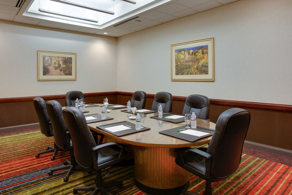Holiday Inn Bridgeport-Trumbull-Fairfield