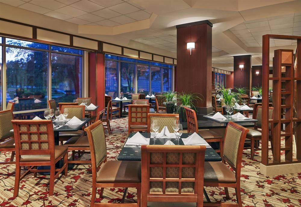Sheraton Suites Chicago Elk Grove