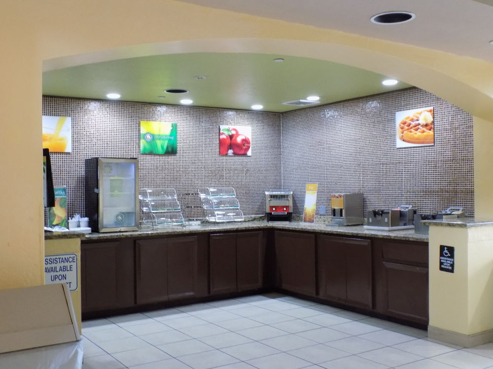 Fotos del hotel - Boca Suites Deerfield Beach SureStay Collection BW