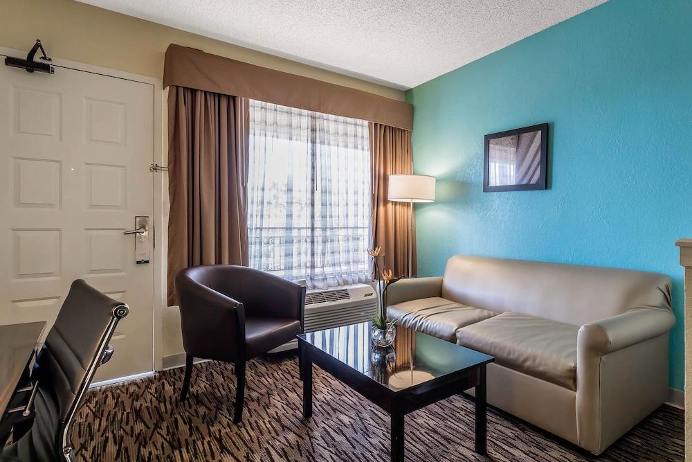 Fotos del hotel - Boca Suites Deerfield Beach SureStay Collection BW