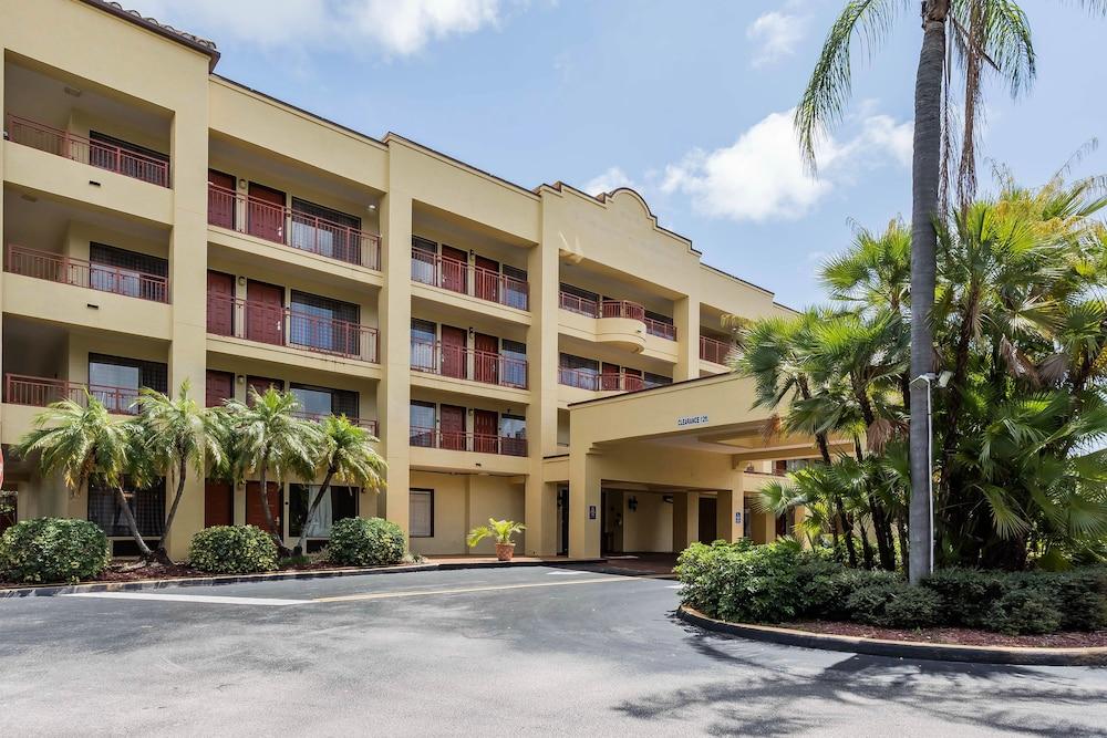 Fotos del hotel - Boca Suites Deerfield Beach SureStay Collection BW