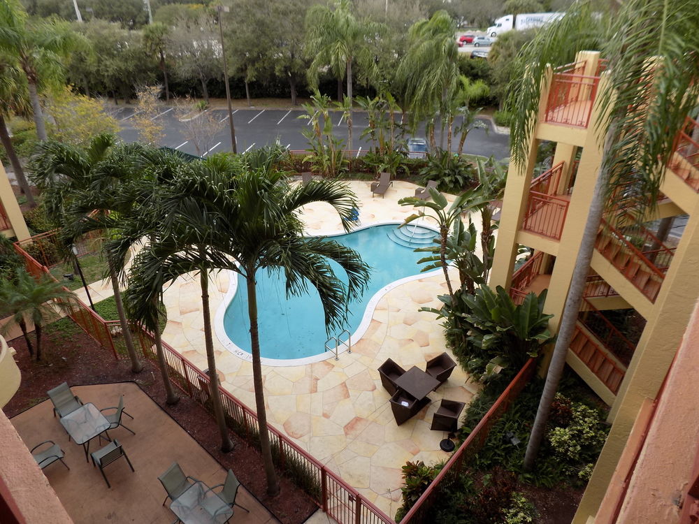 Fotos del hotel - Boca Suites Deerfield Beach SureStay Collection BW