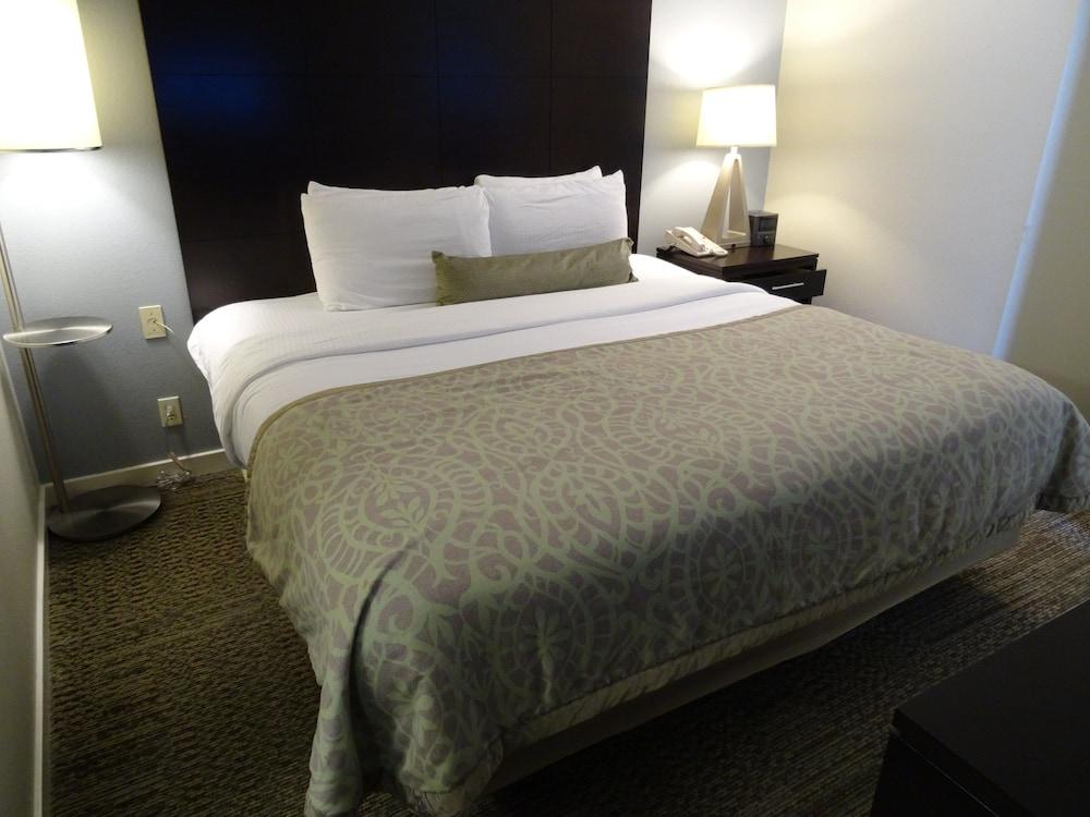 Fotos del hotel - STAYBRIDGE SUITES HERNDON-DULLES