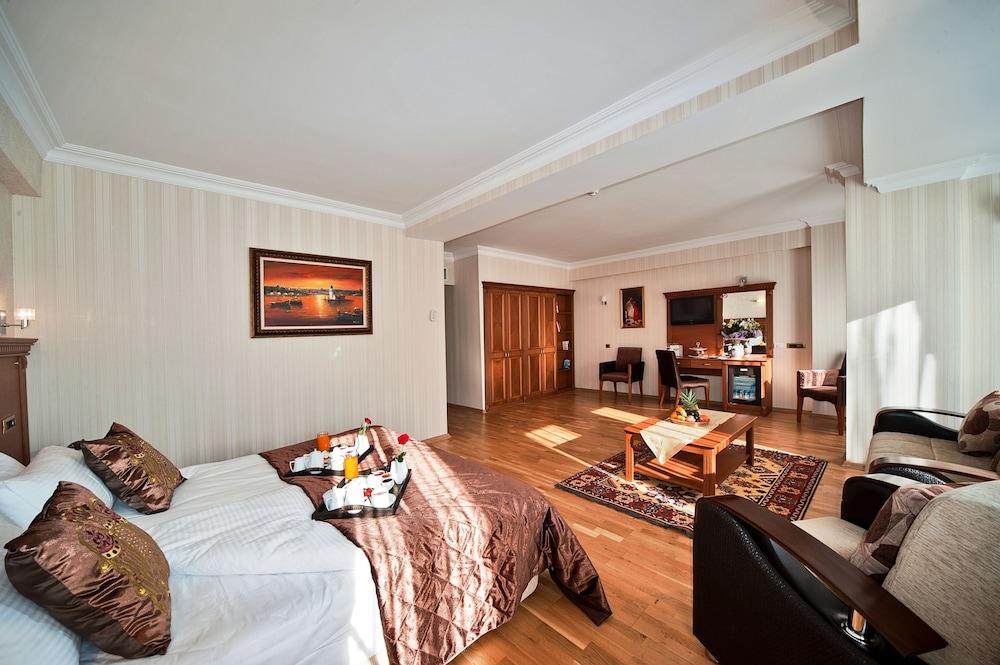 The Byzantium and Suites - Special Class