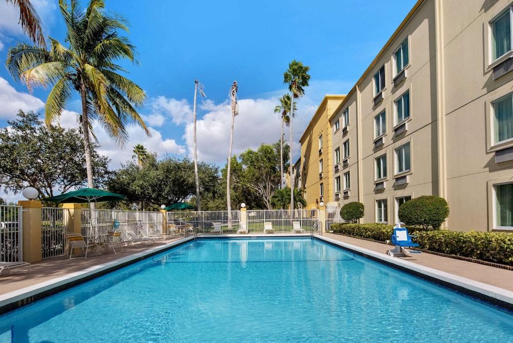 Fotos del hotel - La Quinta Inn & Suites by Wyndham Sawgrass