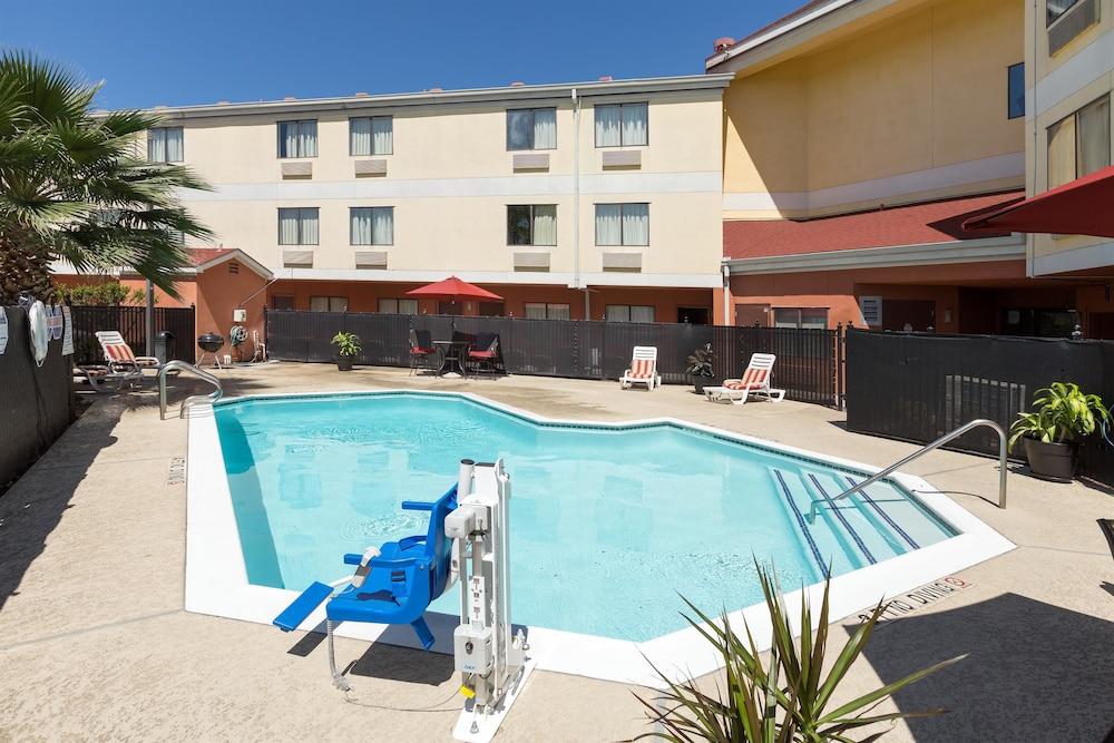 Red Roof Inn Houston - Westchase