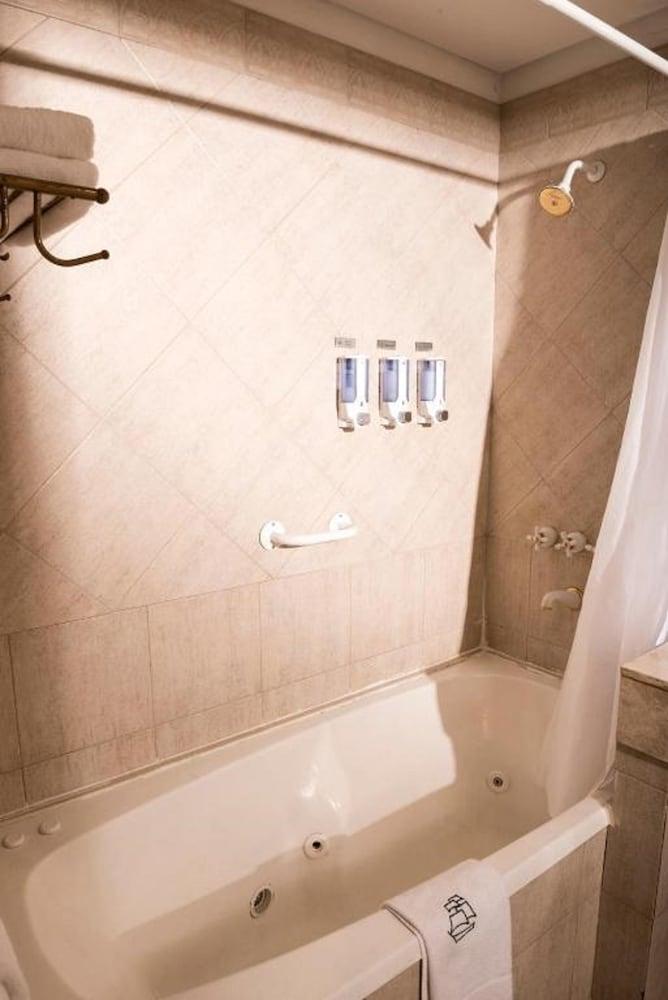 Fotos del hotel - Mayflower Suites