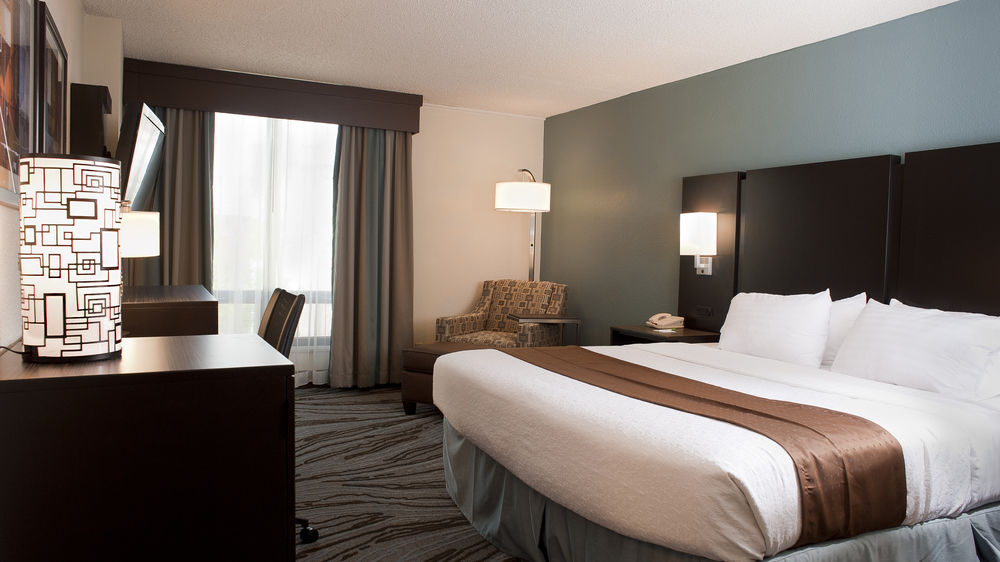 HOLIDAY INN ROCK ISLAND - QUAD CITIES