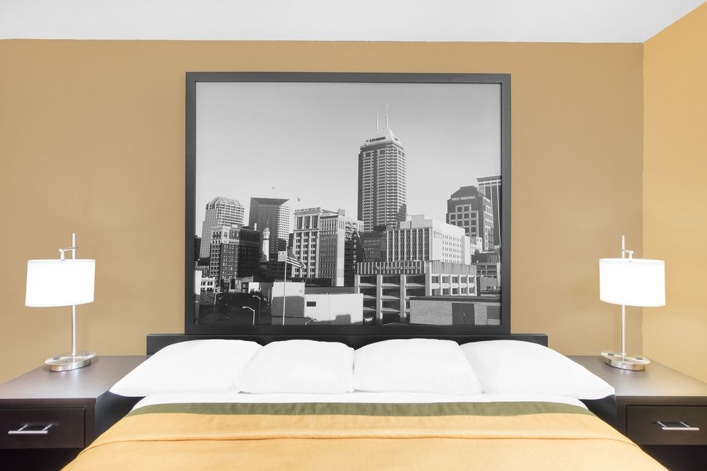 Super 8 by Wyndham Terre Haute