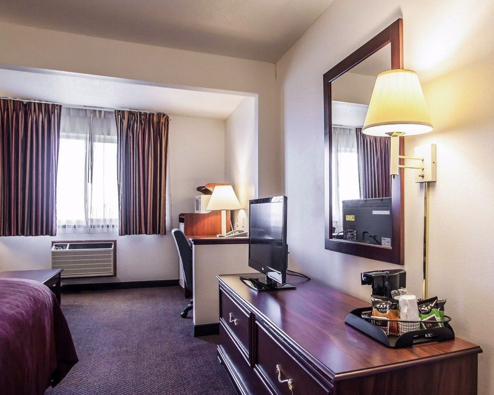 QUALITY INN & SUITES
